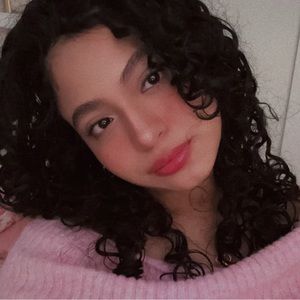 Meet your Posher, Pamela